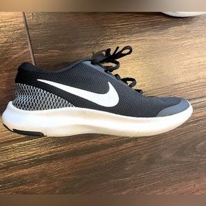 Women’s size 8.5 Nike running shoes